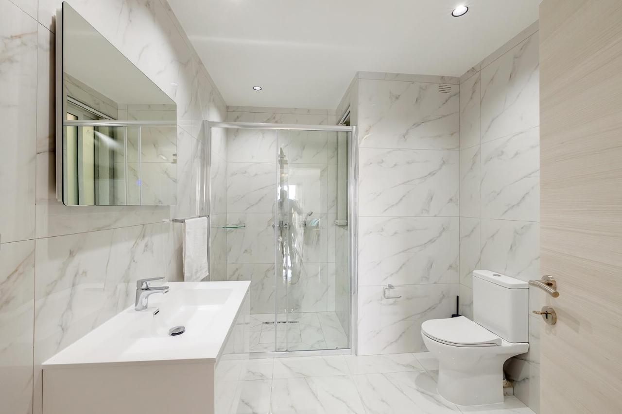 Modern Apartment Steps To St George'S Bay Saint Julian's エクステリア 写真